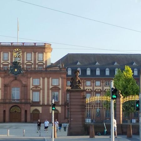 Denkmalschutz Stadthaus Zimmer 1 Im Mannheim Quadrat Екстер'єр фото